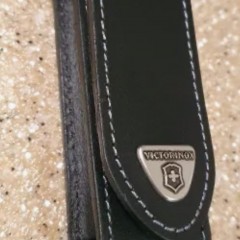 Чехол кожаный VICTORINOX 4.0523.31 с поворотной клипсой